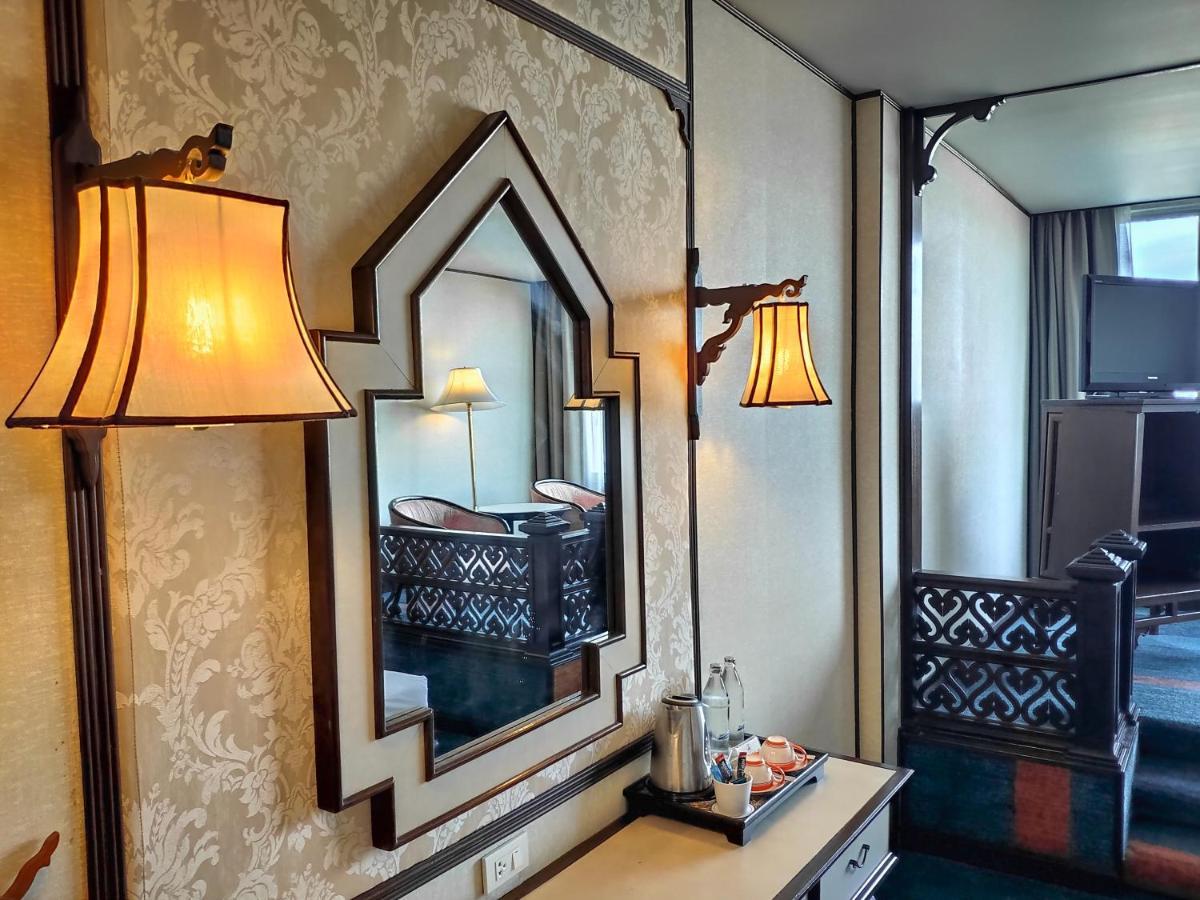 Chiang Mai Orchid Hotel Екстер'єр фото